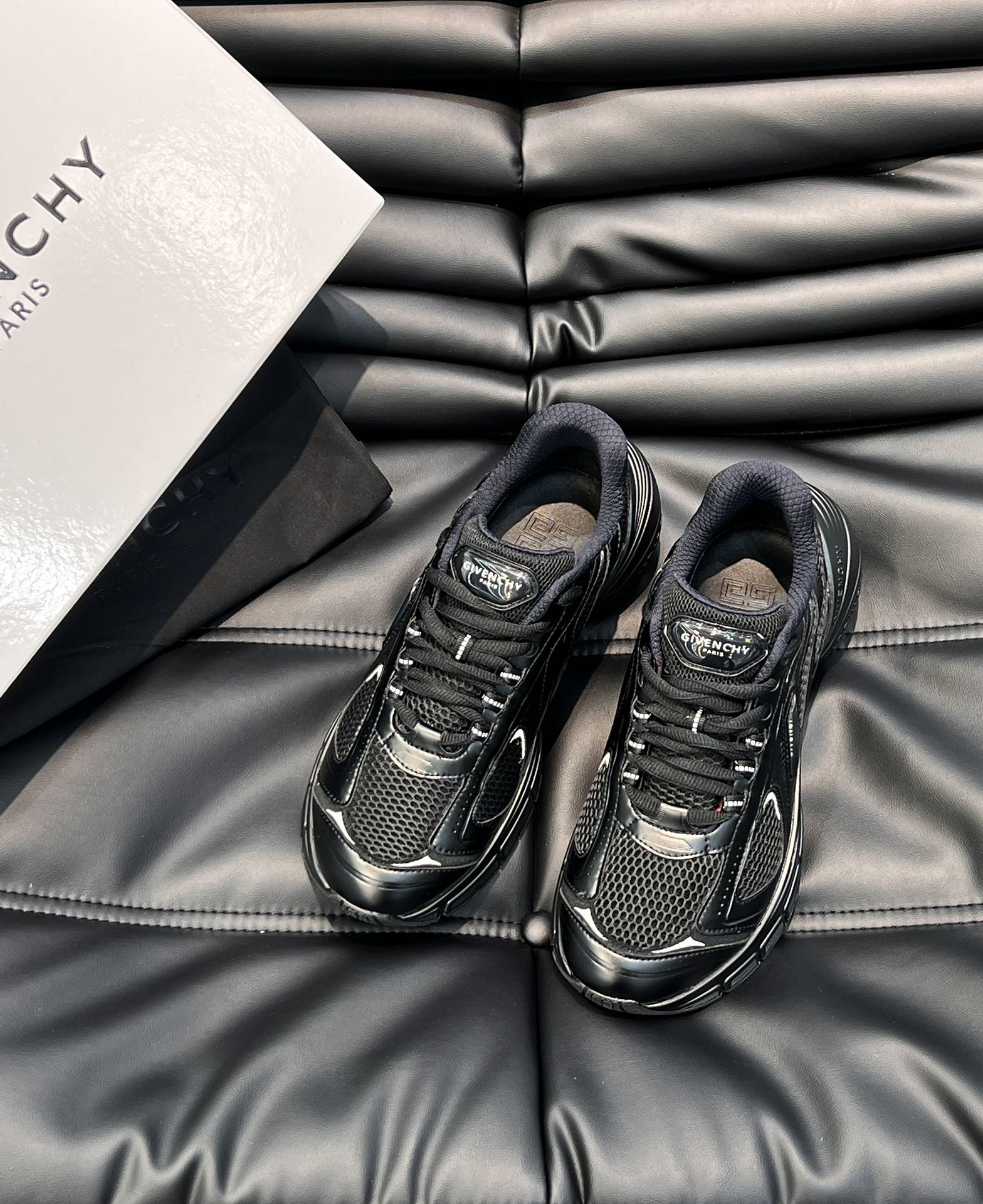 GIVENCHY 纪梵希 23新品TK- MX Runner运动鞋 