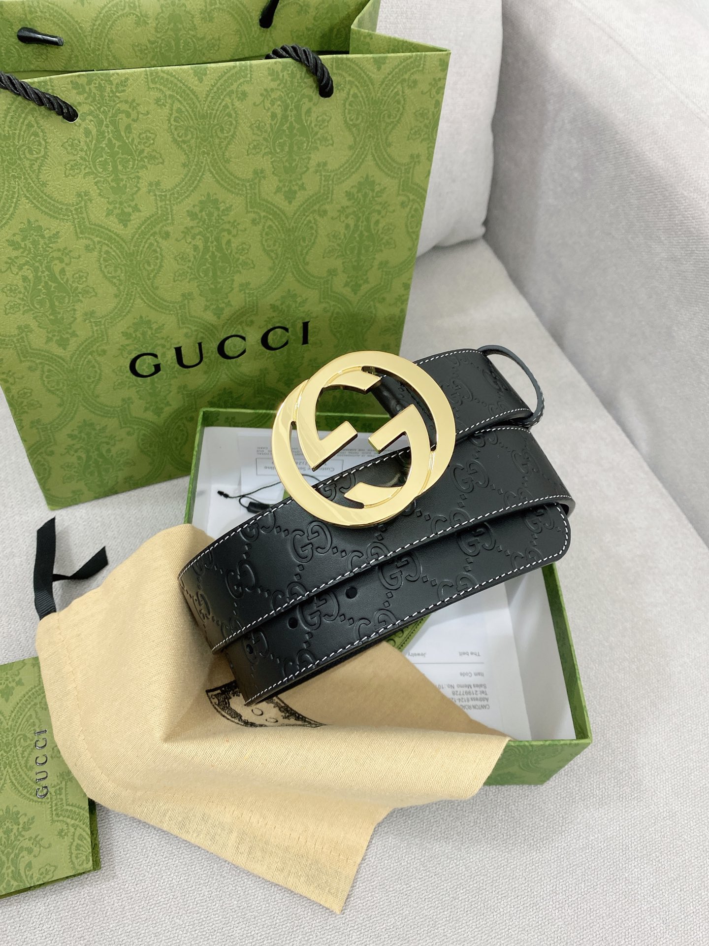古奇 Gucci 海外专柜最新款同步更新 进口原厂头层牛皮 最新设计采用白线点缀 使得整体更加时尚百搭款式 宽度3.8cm  