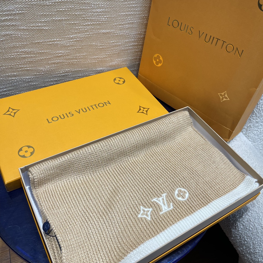 LV Headline 围巾Monogram 花卉刺绣点缀