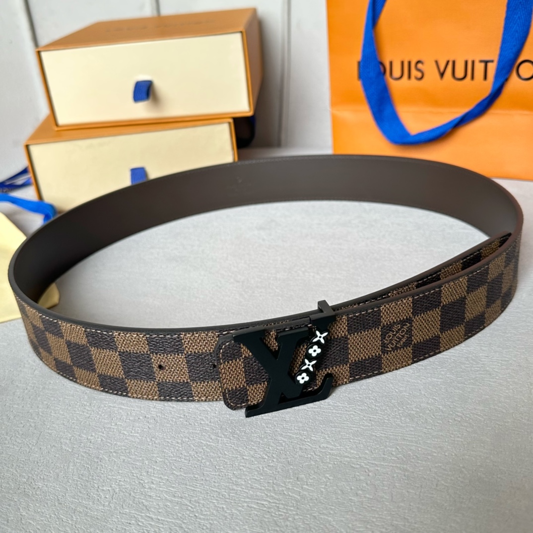 LV 专柜新品 宽40MM 经典专用面料配头层小牛皮 搭精品五金扣头 