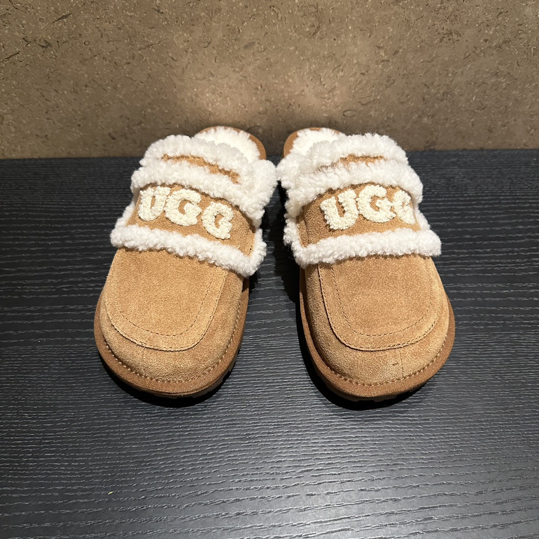 原单UGG女鞋|高仿UGG女鞋|精仿UGG女鞋|一比一UGG女鞋UGG羊毛系带 保暖居家必备神器专柜最新款  时尚百搭短靴 内里  纯澳洲进口皮毛一体百分之百的全羊毛款式  .简约百搭 .时尚复古风码数  35到39