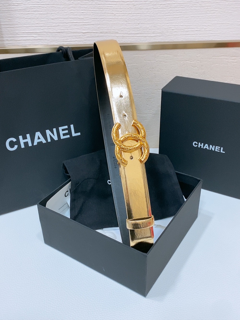 Chanel经典双C皮带腰带 新款logo扣搭配进口小牛皮皮带身 质感满分 简直身春日里的点睛之笔 宽3.0cm