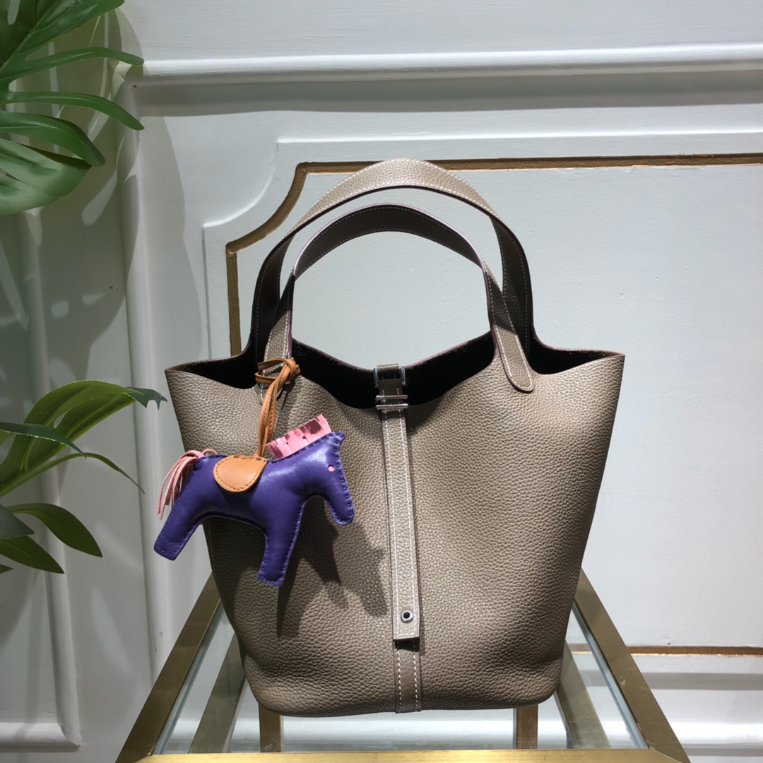 Picotin 大象灰  细节图进口法国蜡线缝制 进口togo小牛 尺寸分别18cm  22cm  
