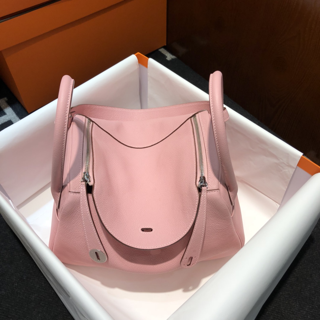 昵称:琳迪皮料:原厂进口Togo皮尺寸:26 30cm五金:金银扣颜色:奶昔粉做工:手缝蜜蜡线