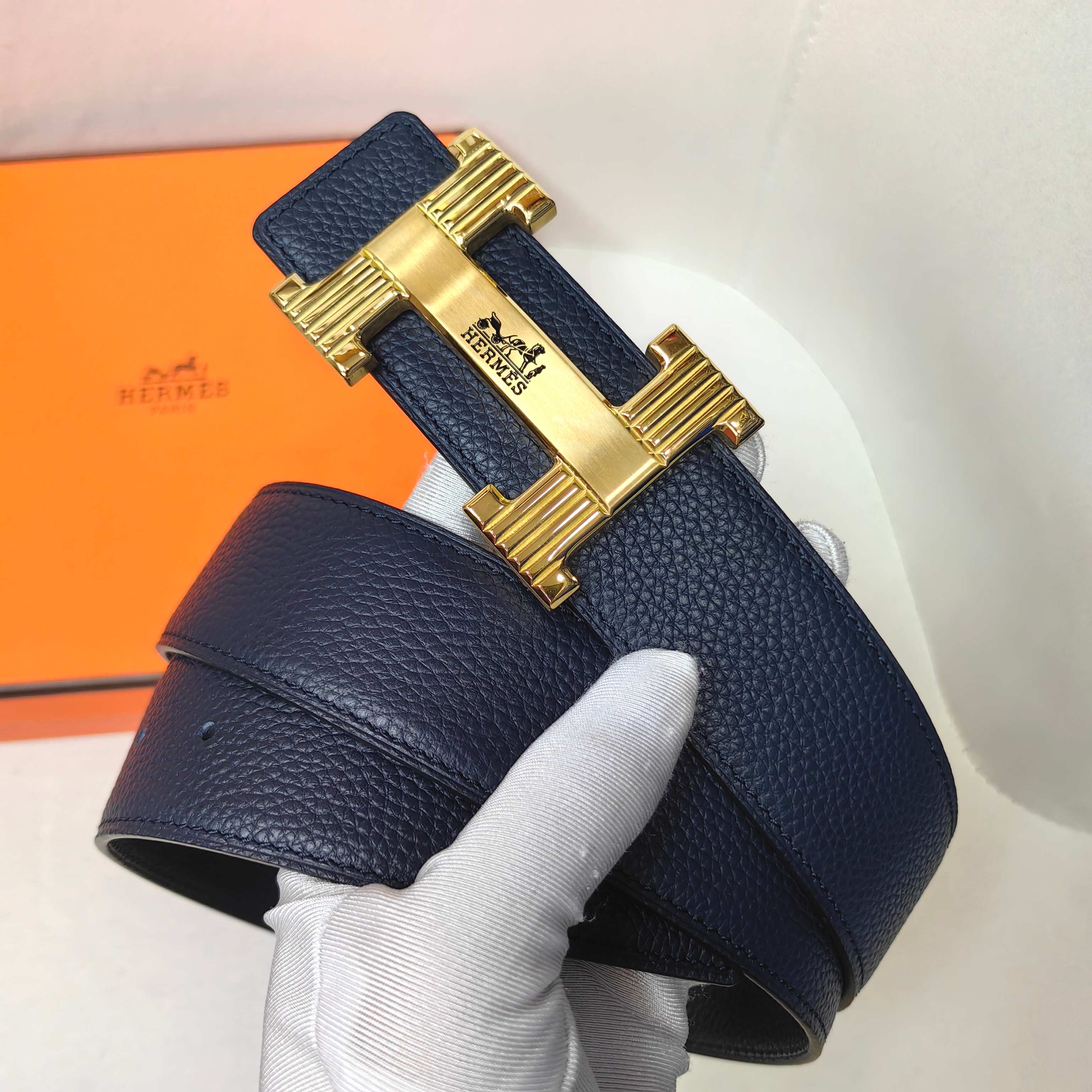 HERMES.爱马仕全套包装 男士真皮腰带 宽度3.8cm 原版带身 配搭精品钢扣 可双面使用 触感厚实